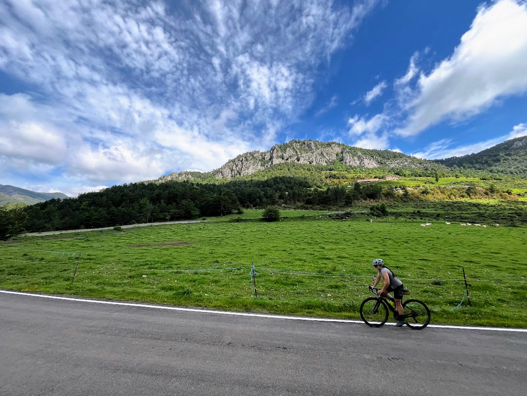 Spanish Pyrenees Cycling tour