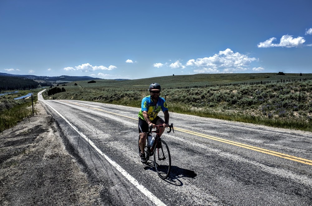 What is the Tour de Montana Cycling Vacation like?